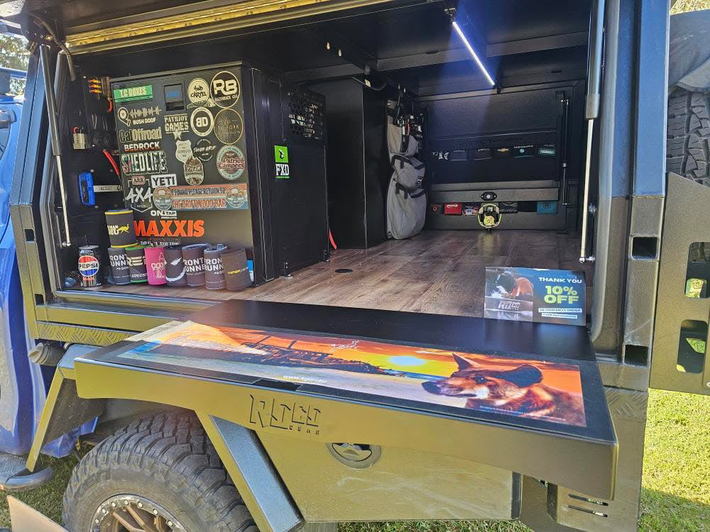 ROCO 850 Tray Flat Table