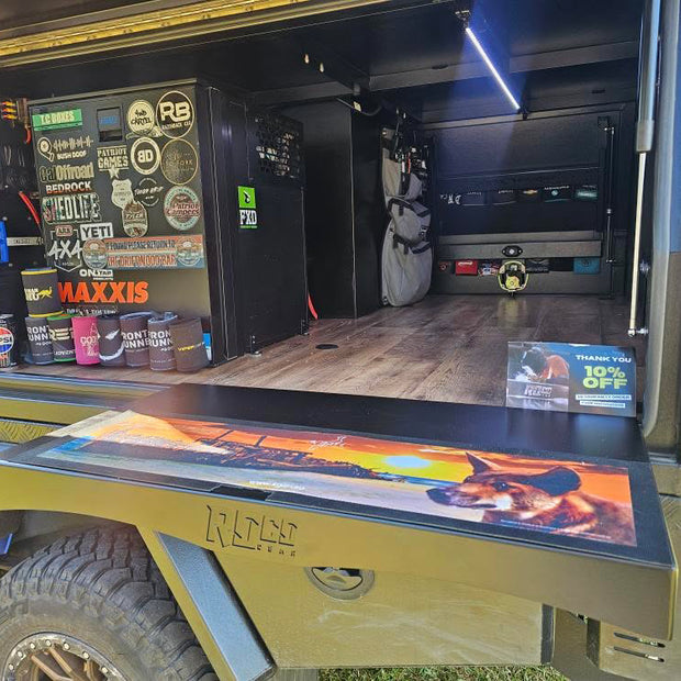 ROCO 850 Tray Flat Table